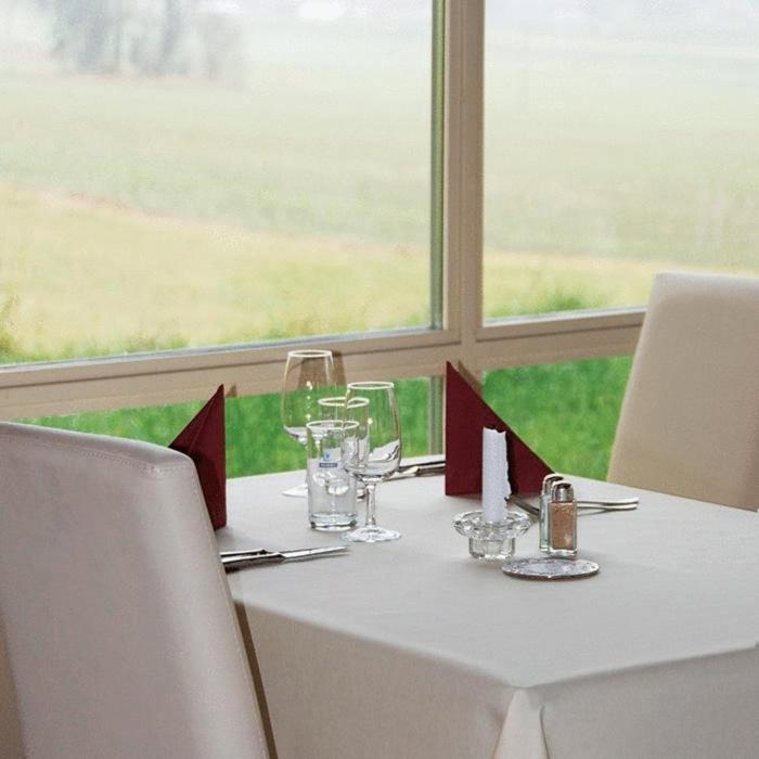 Hotel Du Val Cernier Zewnętrze zdjęcie